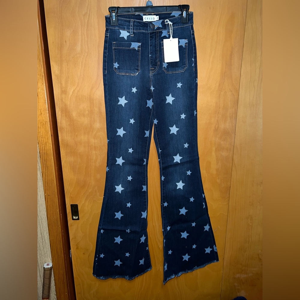 NWT Cello star flare jeans sz 3